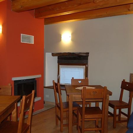 Il Nocciolo Bed and Breakfast Bard Eksteriør billede