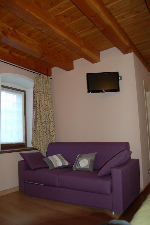 Il Nocciolo Bed and Breakfast Bard Eksteriør billede